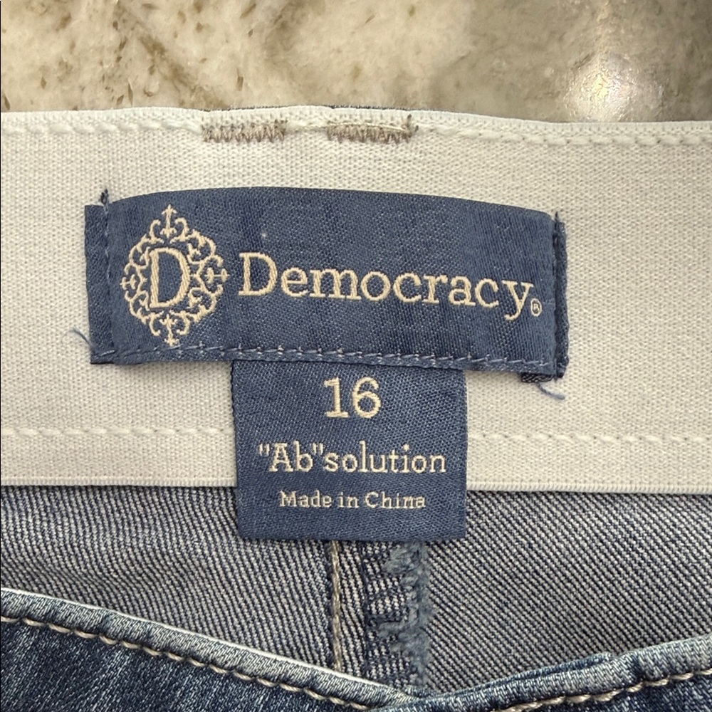 Democracy Medium Blue Ab-Solution Ankle Skimmer Jeans - Picture 2 of 7